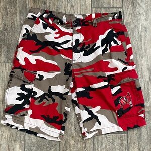 RARE Tampa Bay Buccaneers Camo Camouflage Men’s Cargo Shorts Embroidered NFL